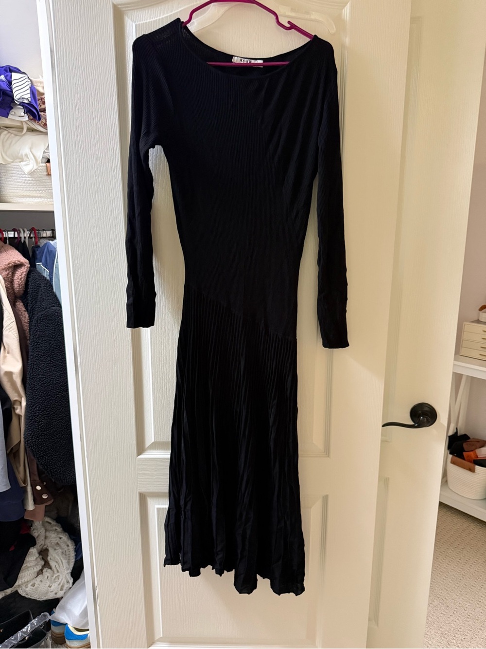 Black Long-Sleeve Pleated Midi Dress by Unbranded